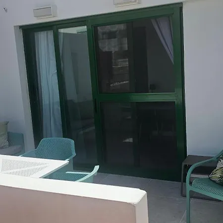 Διαμέρισμα Alondras Aircon And Pool *