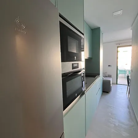 Alondras Aircon And Pool Διαμέρισμα