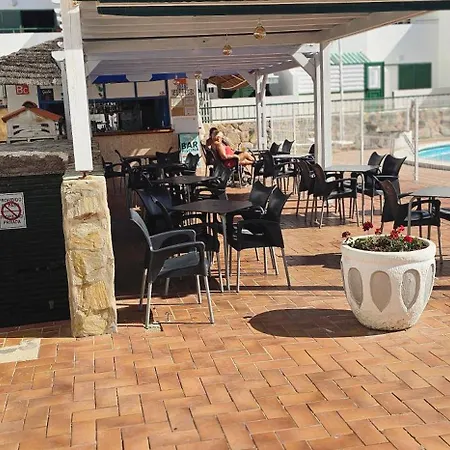 아파트 Alondras Luxury Paradise Fully Renovated 아로나